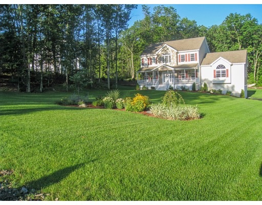 19 Waterman Way, Uxbridge, MA 01569 - photo 1