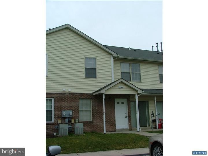 209 Highland Blvd unit B, New Castle, DE 19720 - photo 1