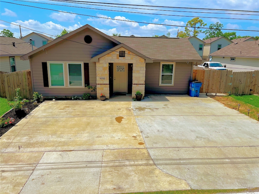 4518 Collins Rd, Houston, TX 77093 - photo 1