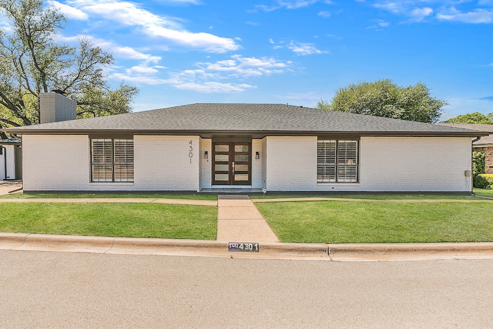 For Sale $663,000 • Co-Listing Agent