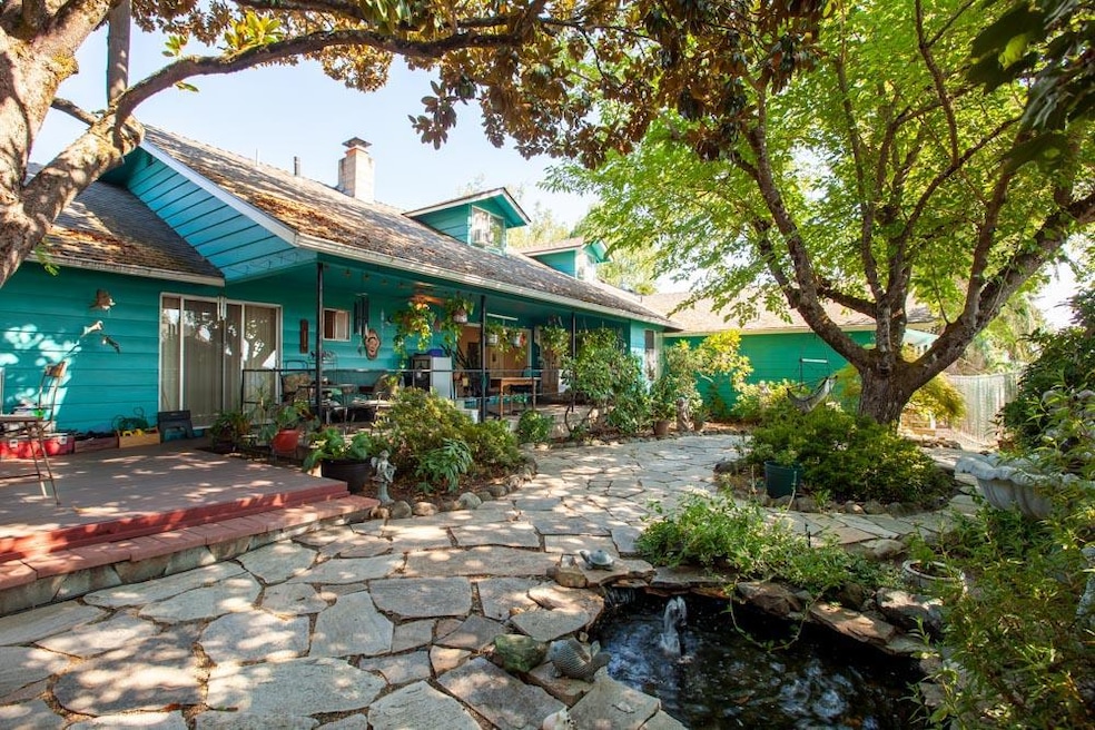 510 NE Royal Dr, Grants Pass, OR 97526 - photo 1