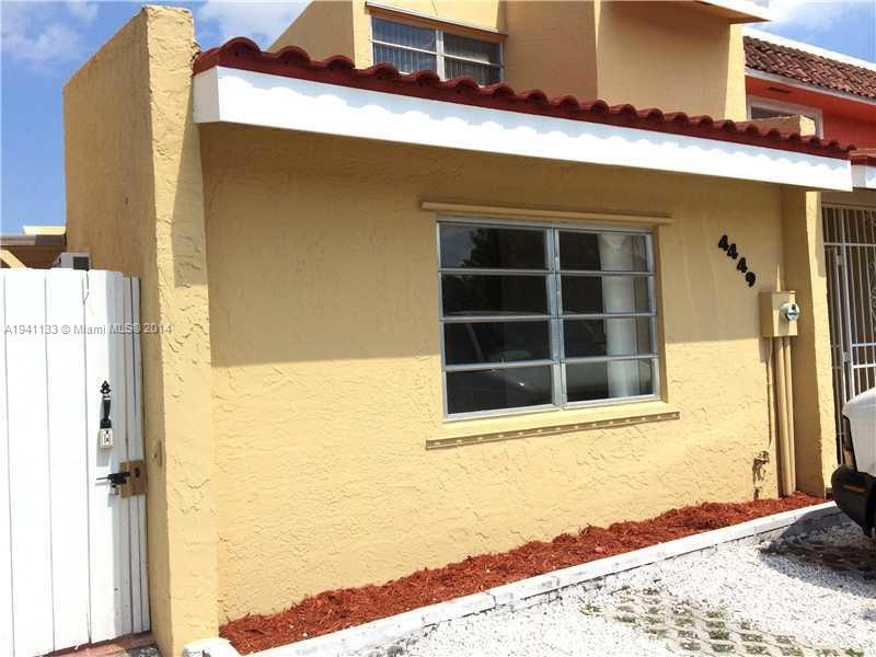 4449 W 10th Ct unit B, Hialeah, FL 33012 - photo 1