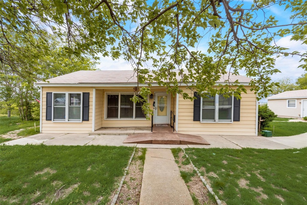 1014 Lake View Ridge, Fort Worth, TX 76108 - photo 1