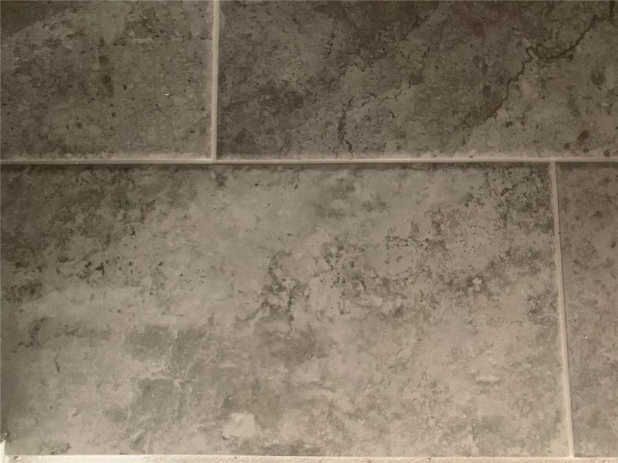 1921 Wycliffe Ct SW, Cedar Rapids, IA 52404 - photo 1