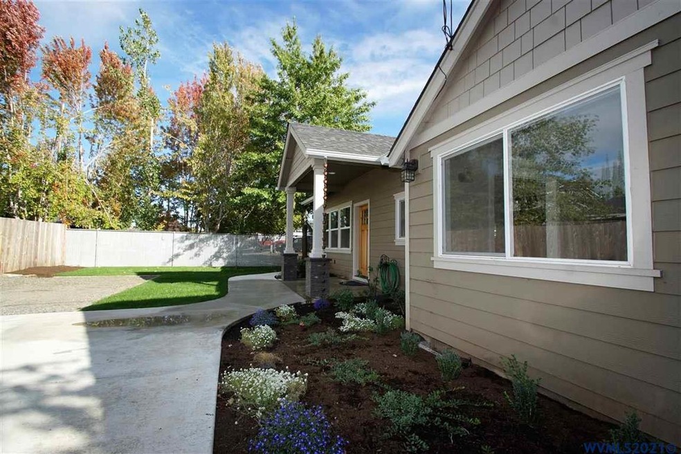 978 Cloverleaf Ln NE, Keizer, OR 97303 - photo 1