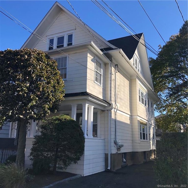 33 Circular Ave unit 2, Bridgeport, CT 06605 - photo 1