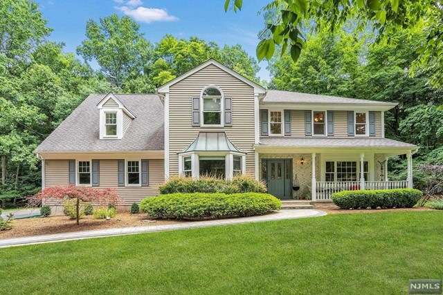 18 Hubbard School Rd, Ramsey, NJ 07446 - photo 1