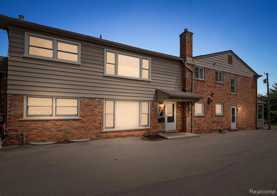 543 N Old Woodward Ave unit N543, Birmingham, MI 48009 - photo 1