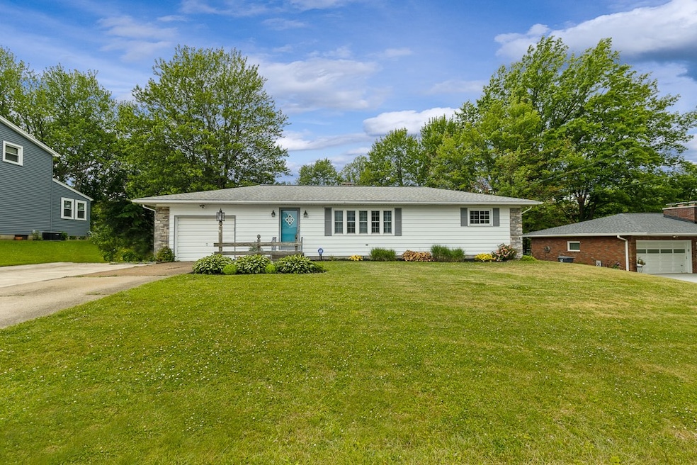 3710 Scarboro Rd, Erie, PA 16506 - photo 1