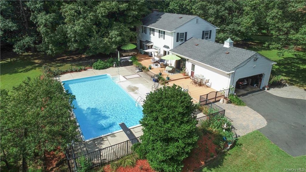 15 Orchard Cir, Suffern, NY 10901 - photo 1