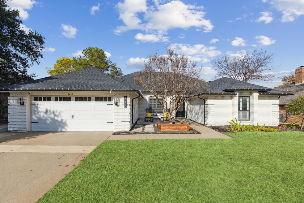 1213 Wedglea Dr, Bedford, TX 76021 - photo 1