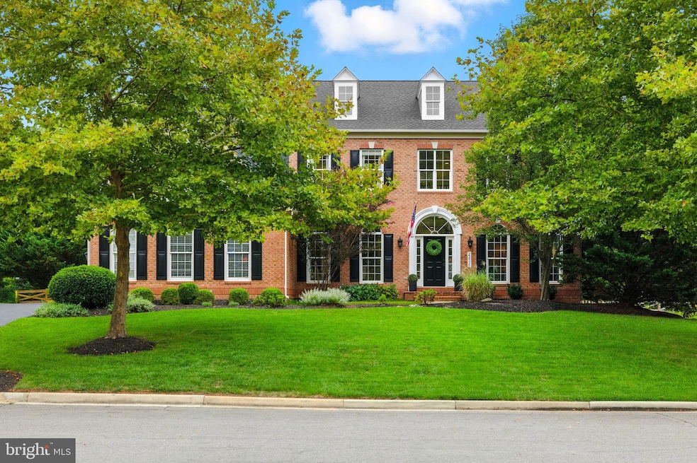 22530 Forest Run Dr, Ashburn, VA 20148 - photo 1