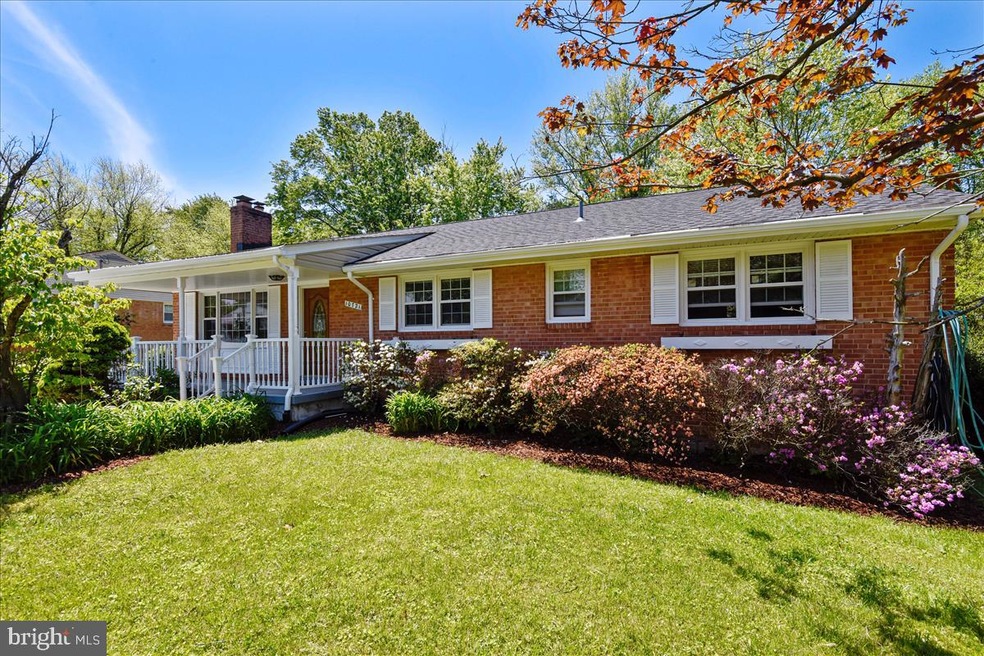 10721 Ames St, Fairfax, VA 22032 - photo 1