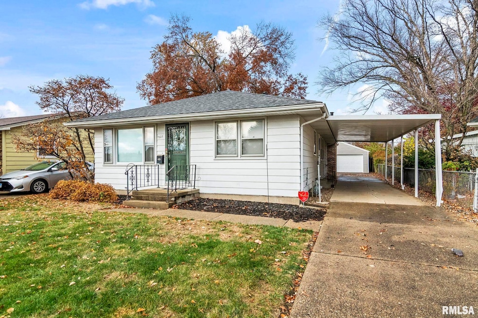 1527 Chalmers St unit 1, Springfield, IL 62703 - photo 1