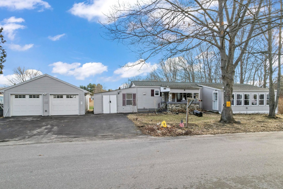 4 Franklin St, Lisbon, ME 04250 - photo 1