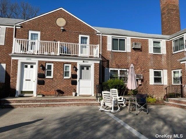 73-53 255th St unit A, Glen Oaks, NY 11004 - photo 1