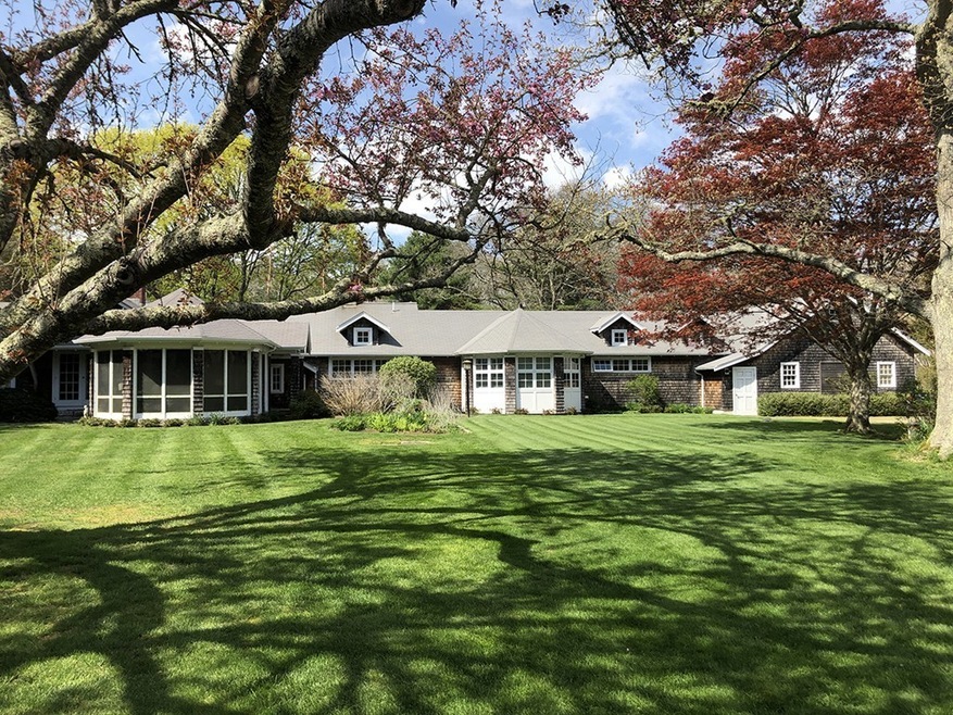 543 Potomska Rd, South Dartmouth, MA 02748 - photo 1