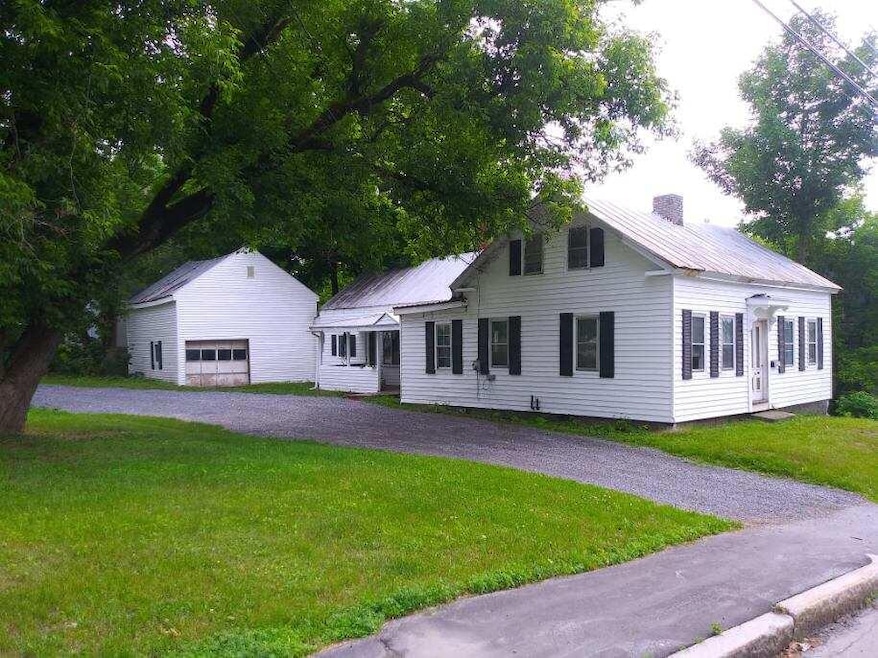 29 Waterville Rd, Skowhegan, ME 04976 - photo 1