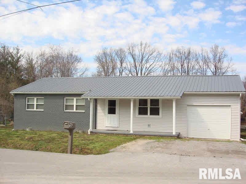 1306 W Robinson St, Harrisburg, IL 62946 - photo 1
