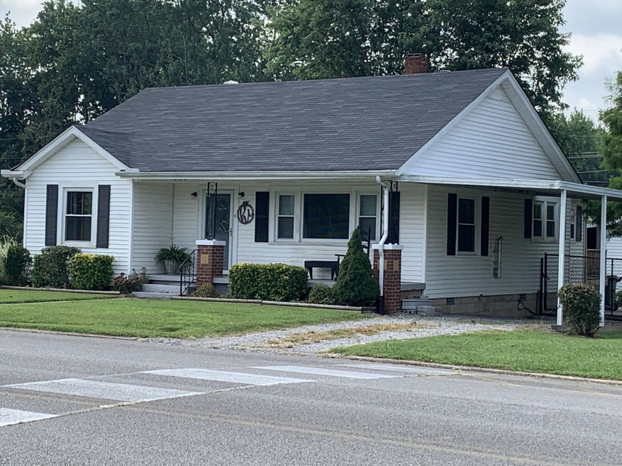 523 7th St is perfect starter home or senior retreat