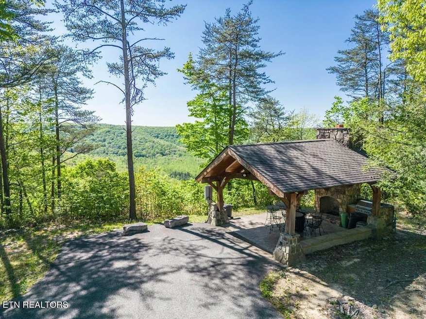 1127 Eagle Roost Ct, Monterey, TN 38574 - photo 1