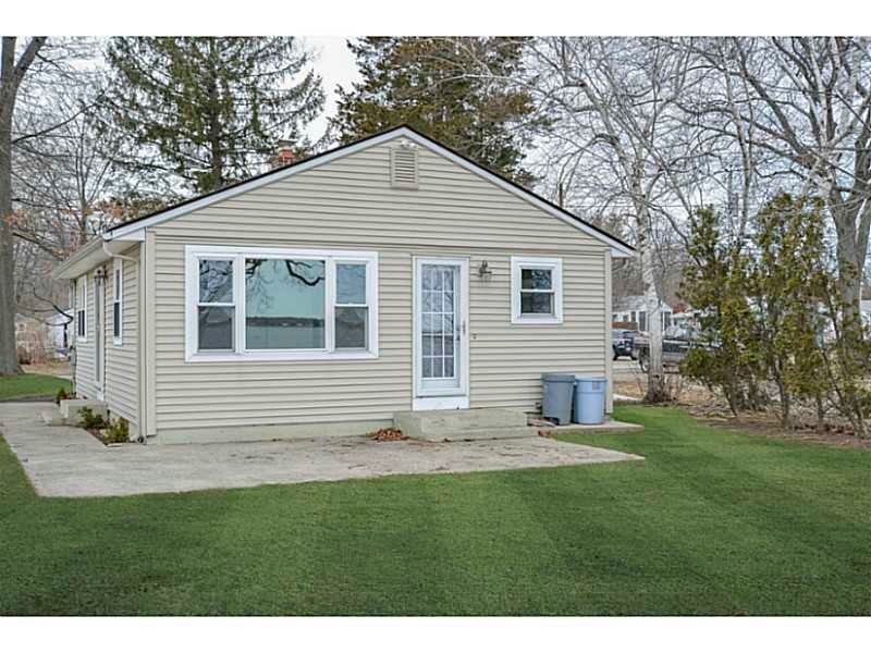 169 Namquid Dr, Warwick, RI 02888 - photo 1