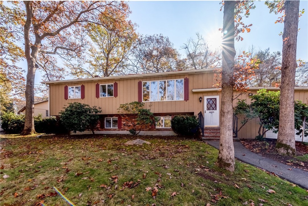 7 Castle Way, Westerly, RI 02891 - photo 1