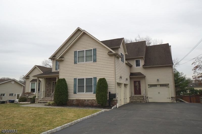 43 Willow Way, Clark, NJ 07066 - photo 1