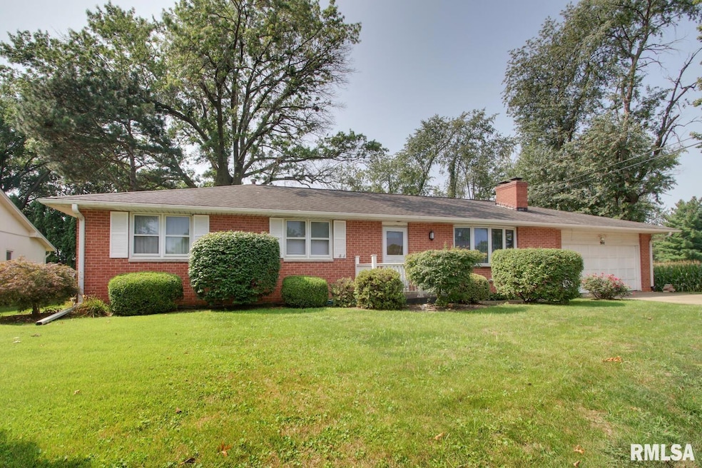 Under Contract $179,900 • Co-Listing Agent