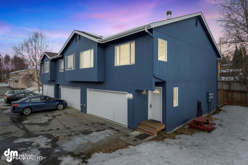01-Exterior Front_SOPH4213a