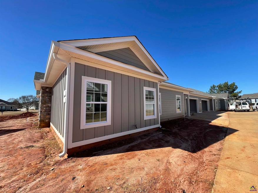 429 Nandina Ct, Warner Robins, GA 31088 - photo 1