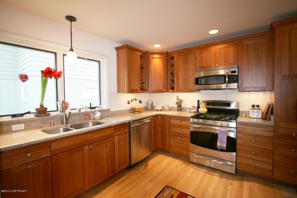 135 e11th