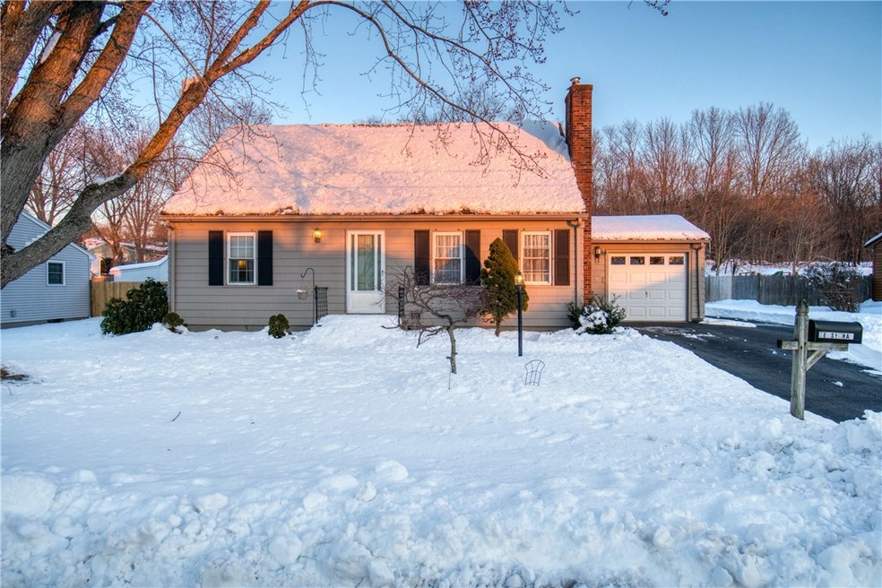 233 Halsey Rd, Woonsocket, RI 02895 - photo 1