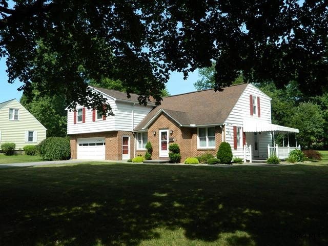 1044 Omar Dr, Johnstown, PA 15905 - photo 1