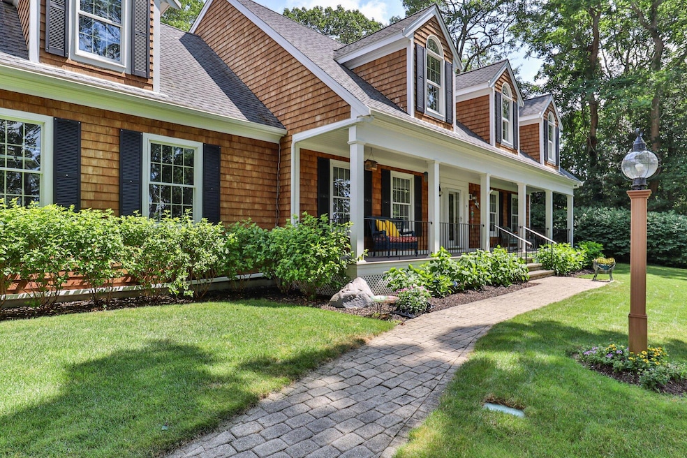 10 Rolling Ridge Ln, Sandwich, MA 02563 - photo 1