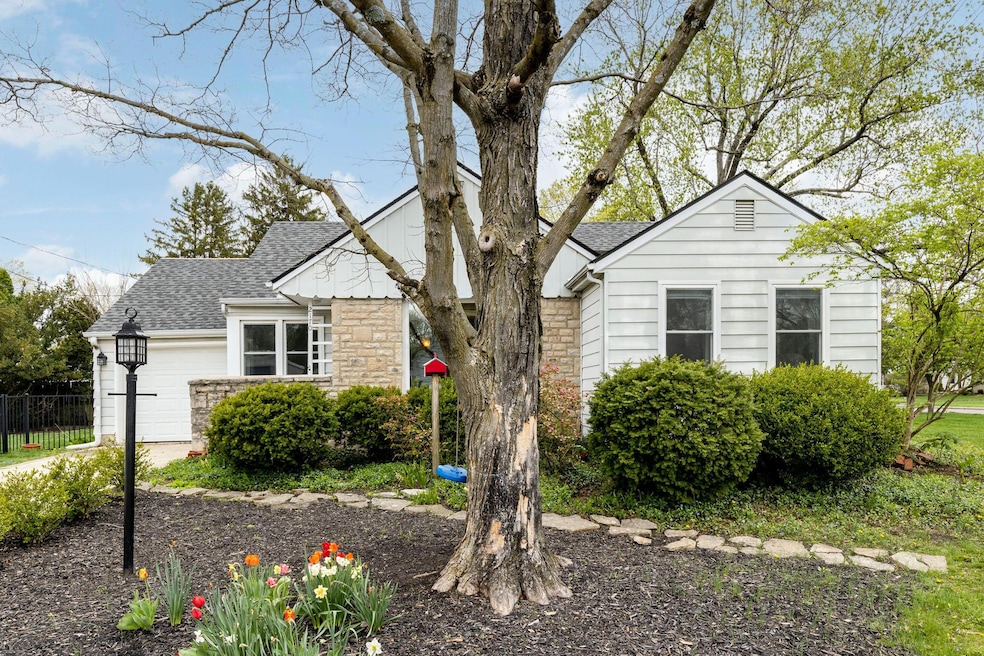 2021-04-12 2170 Eastcleft Dr 02