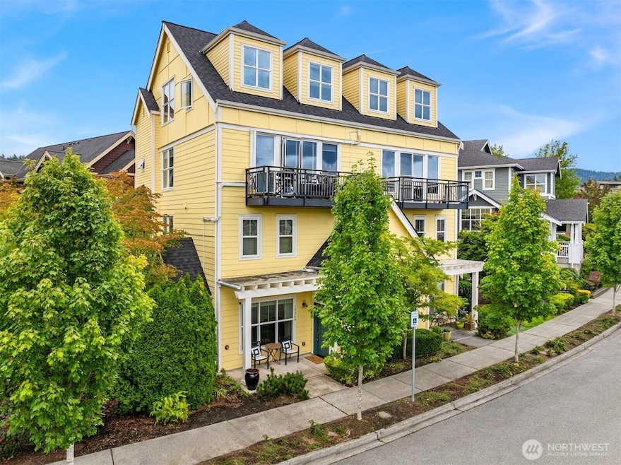 Pending $450,000 • Co-Listing Agent