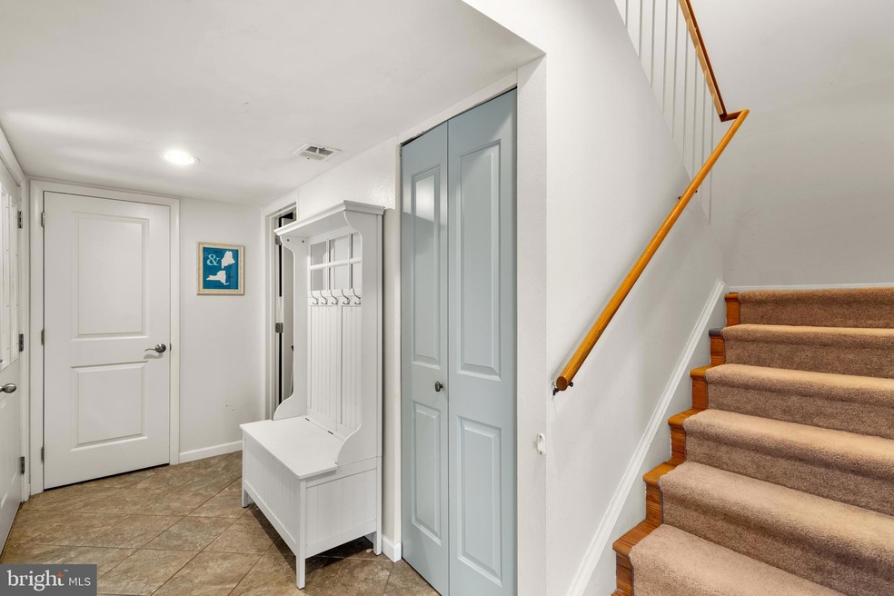 11392 Links Dr, Reston, VA 20190 - photo 1