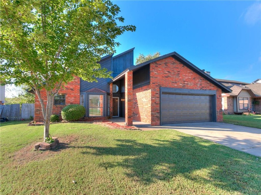 1512 NE 25th St, Moore, OK 73160 - photo 1