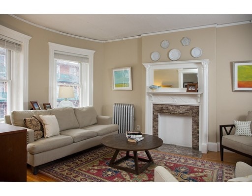 19 Grovenor Rd unit 2, Jamaica Plain, MA 02130 - photo 1