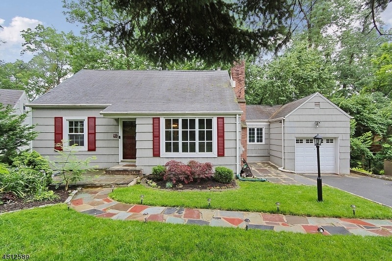 96 Johnston Dr Extension, North Plainfield, NJ 07060 - photo 1