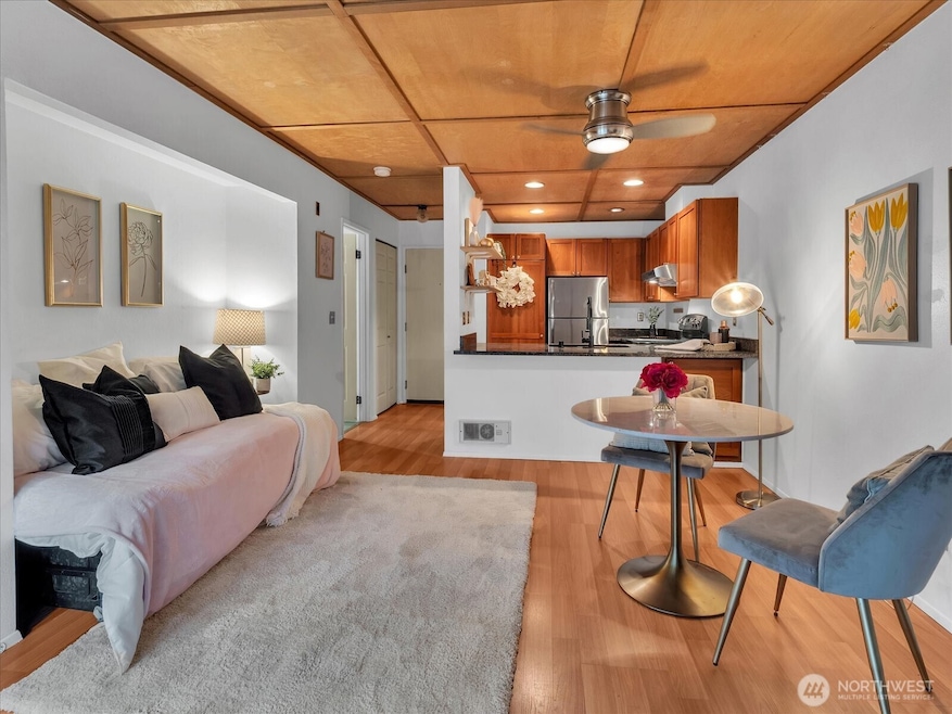 Park Summit Condominium unit N308, Seattle, WA 98102 - photo 1