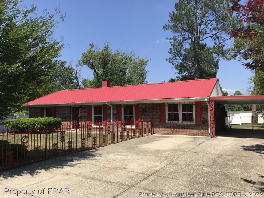 899 Montclair Rd, Fayetteville, NC 28314 - photo 1