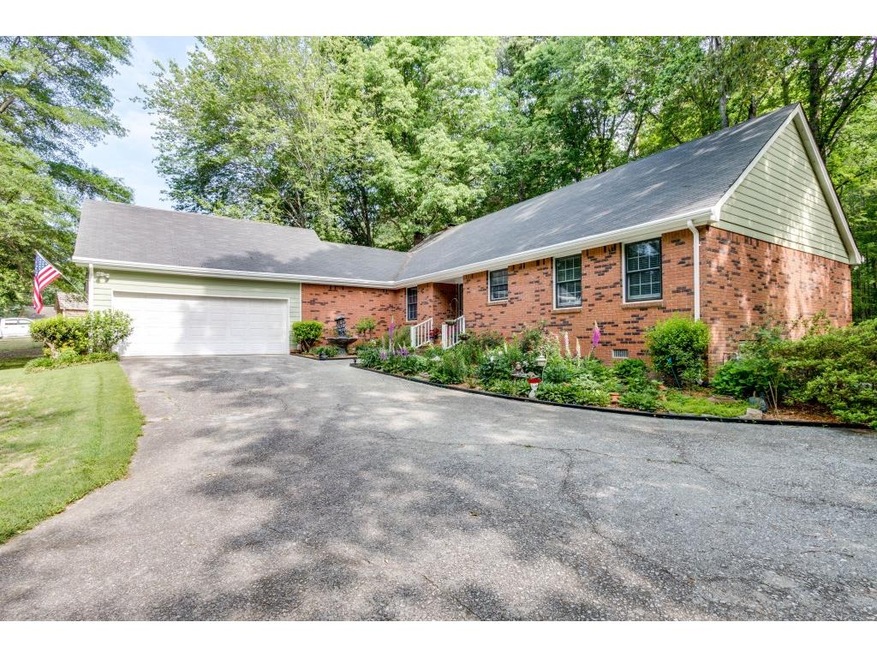 2815 Twin Springs Dr, Snellville, GA 30078 - photo 1