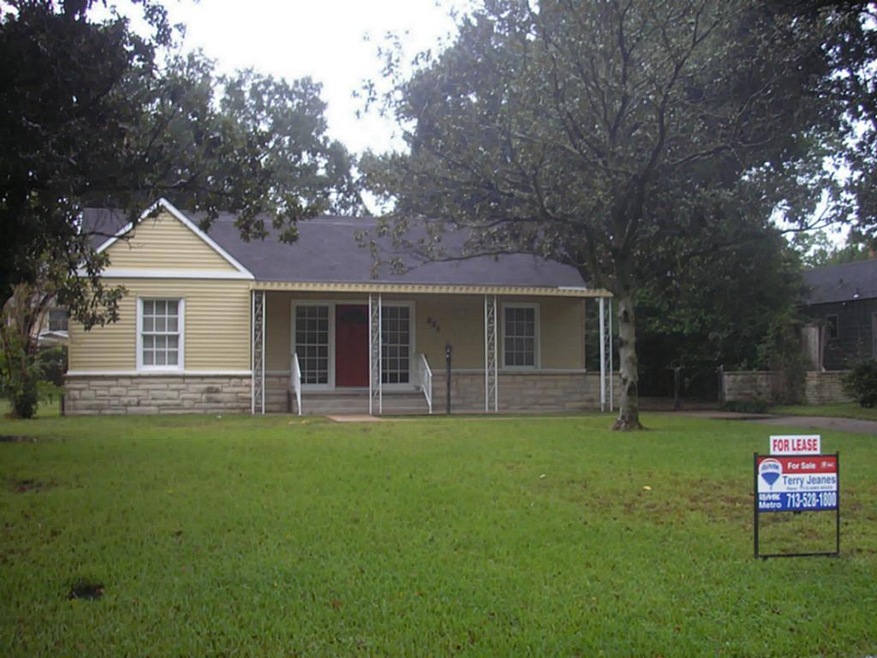 831 W 42nd St, Houston, TX 77018 - photo 1