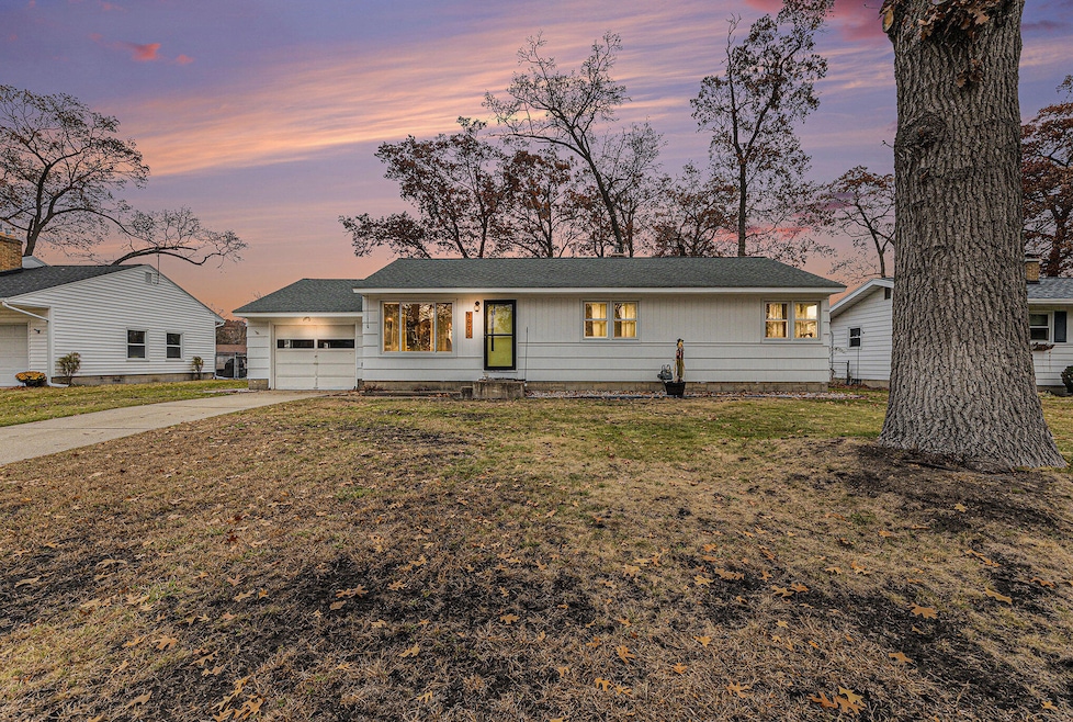 1674 Columbus Ave, Norton Shores, MI 49441 - photo 1