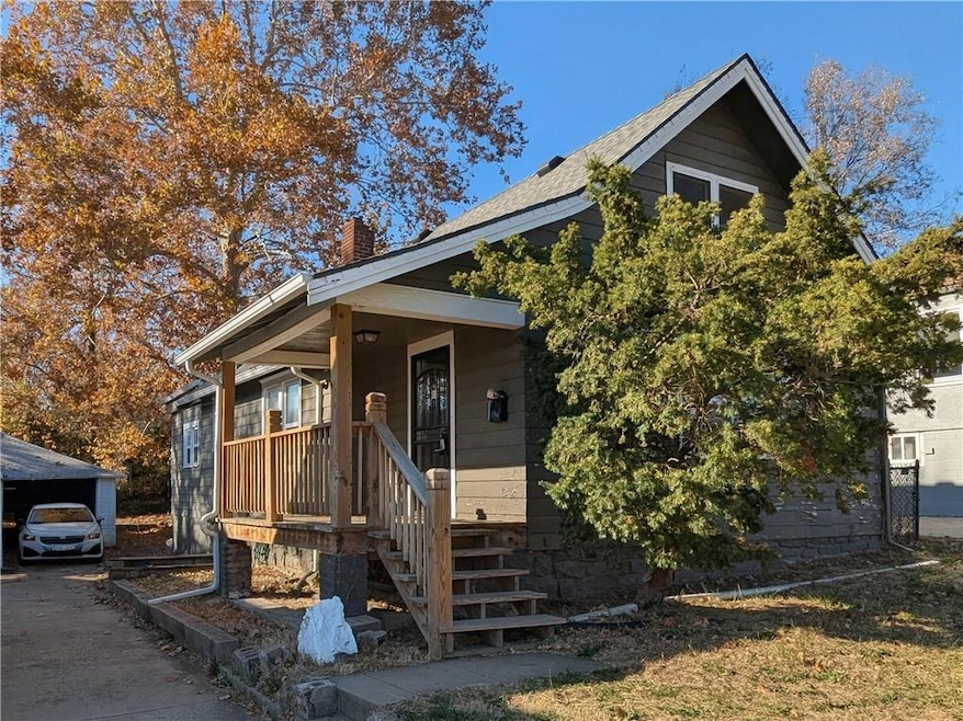 4420 Indiana Ave, Kansas City, MO 64130 - photo 1