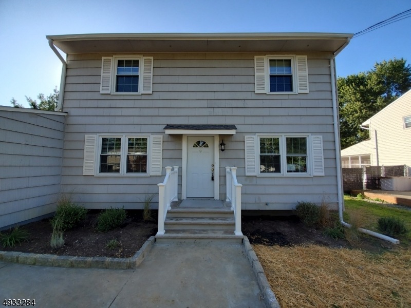 9 Beekmeer Place, Flanders, NJ 07836 - photo 1