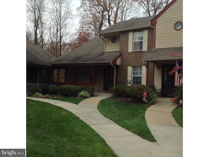 112 Appletree Ct unit 112, Monmouth Junction, NJ 08852 - photo 1