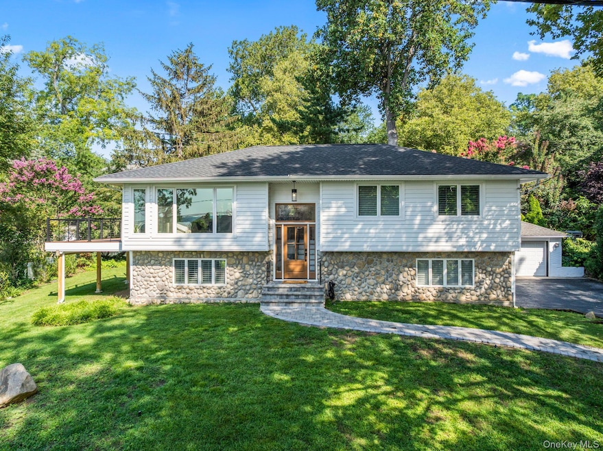 Sold $950,000 • Co-Listing Agent